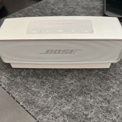 Bose Sound link Mini Speaker