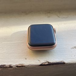 I Watch 5th Generation Works Fine Not Needed 
