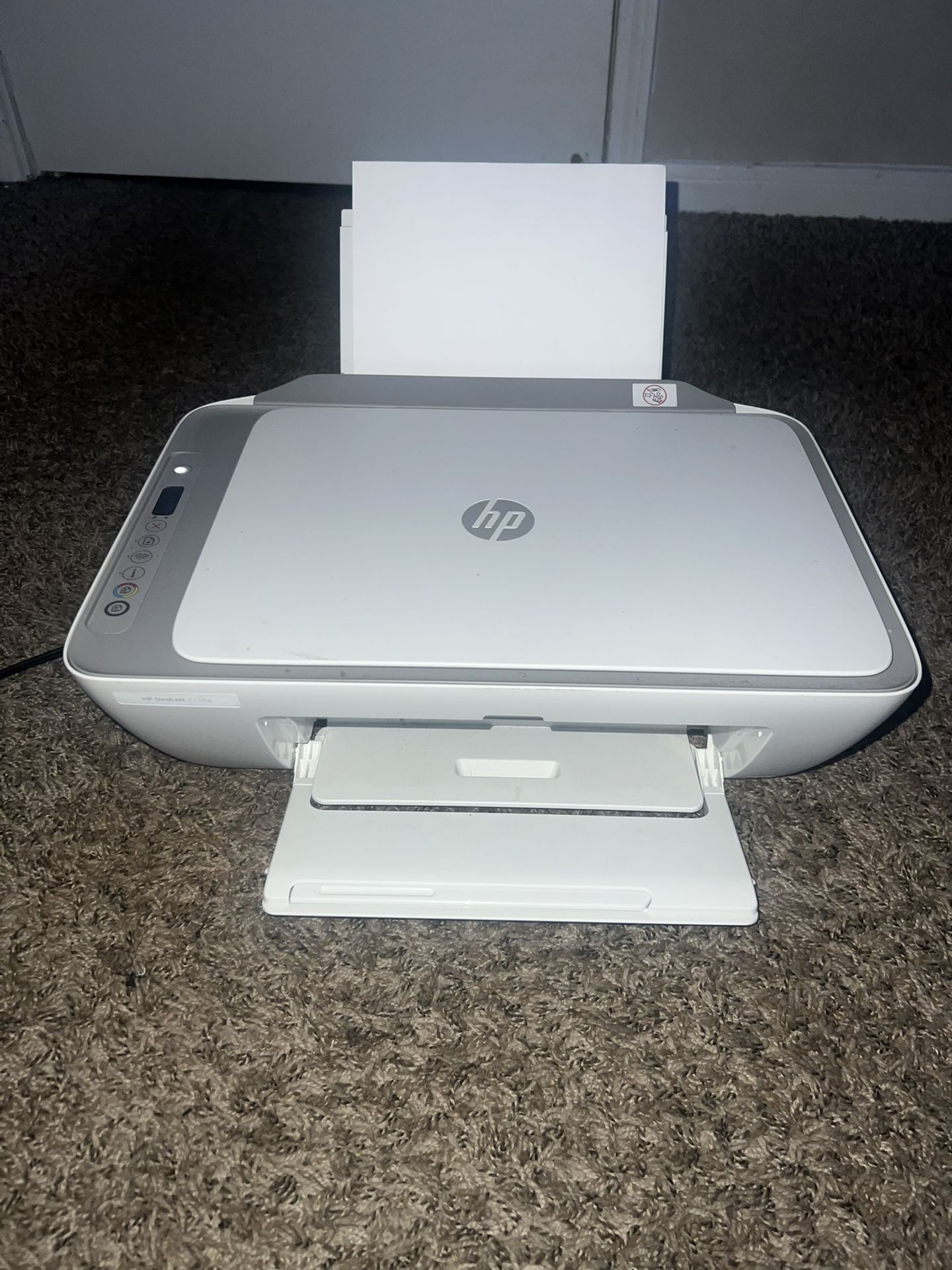 HP Deskjet 2755e comes with paper