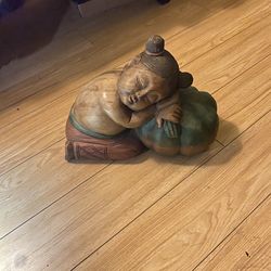 Vintage hand carved Peacful Princess