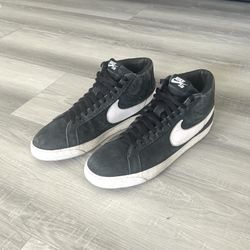 Nike SB Blazer Size 11.5