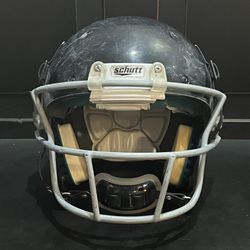 Black Schutt Youth Recruit Hybrid Football Helmet - Youth Size Medium for  Sale in Glendale, AZ - OfferUp