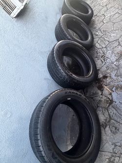 275/55/20” Goodyear eagle tires