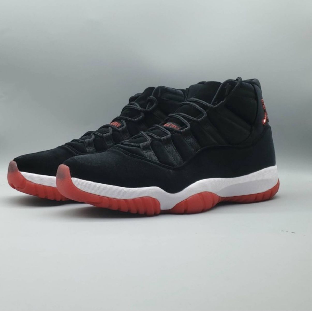 Wmns Air Jordan 11 Retro 'Bred Velvet'