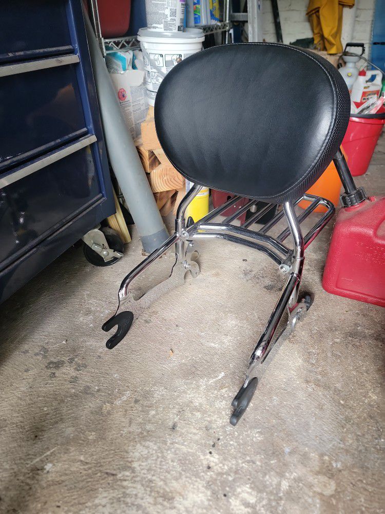 Indian Challenger Passenger Backrest With Luggage  Rack