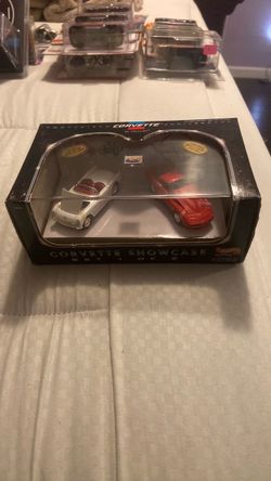 hot wheels collectibles fortyfifth anniversary corvette showcase set 1 of 2