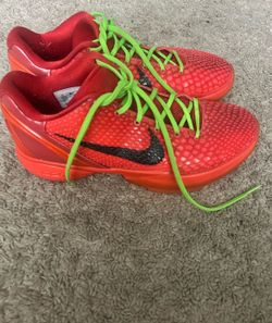 Kobe grinches