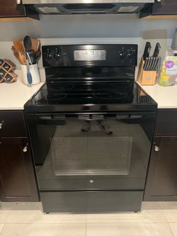 Black GE electric range/oven