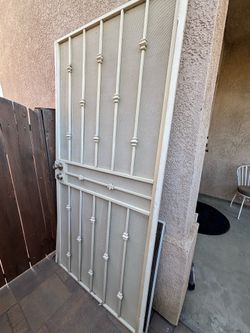 Security screen door