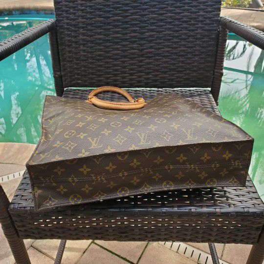 authentic louis vuitton sac plat for Sale in Safety Harbor, FL - OfferUp