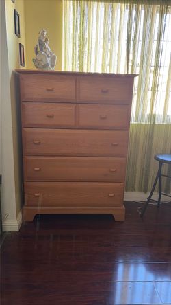Chest of drawers