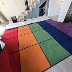 Lakeshore 30 Square Rug