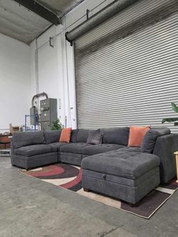 6pc Modular Sectional with storage ottoman-Free Delivery‼️