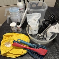 Lot Of Soap making supplies Pick Up Only 