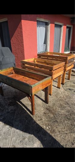 Real Wood Hand Made Raised Garden Beds