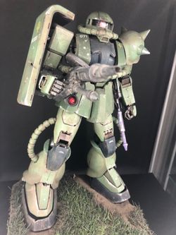 PG Zaku II gundam Painted with diorama