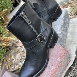 Ladies size 11 Steve Madden boots