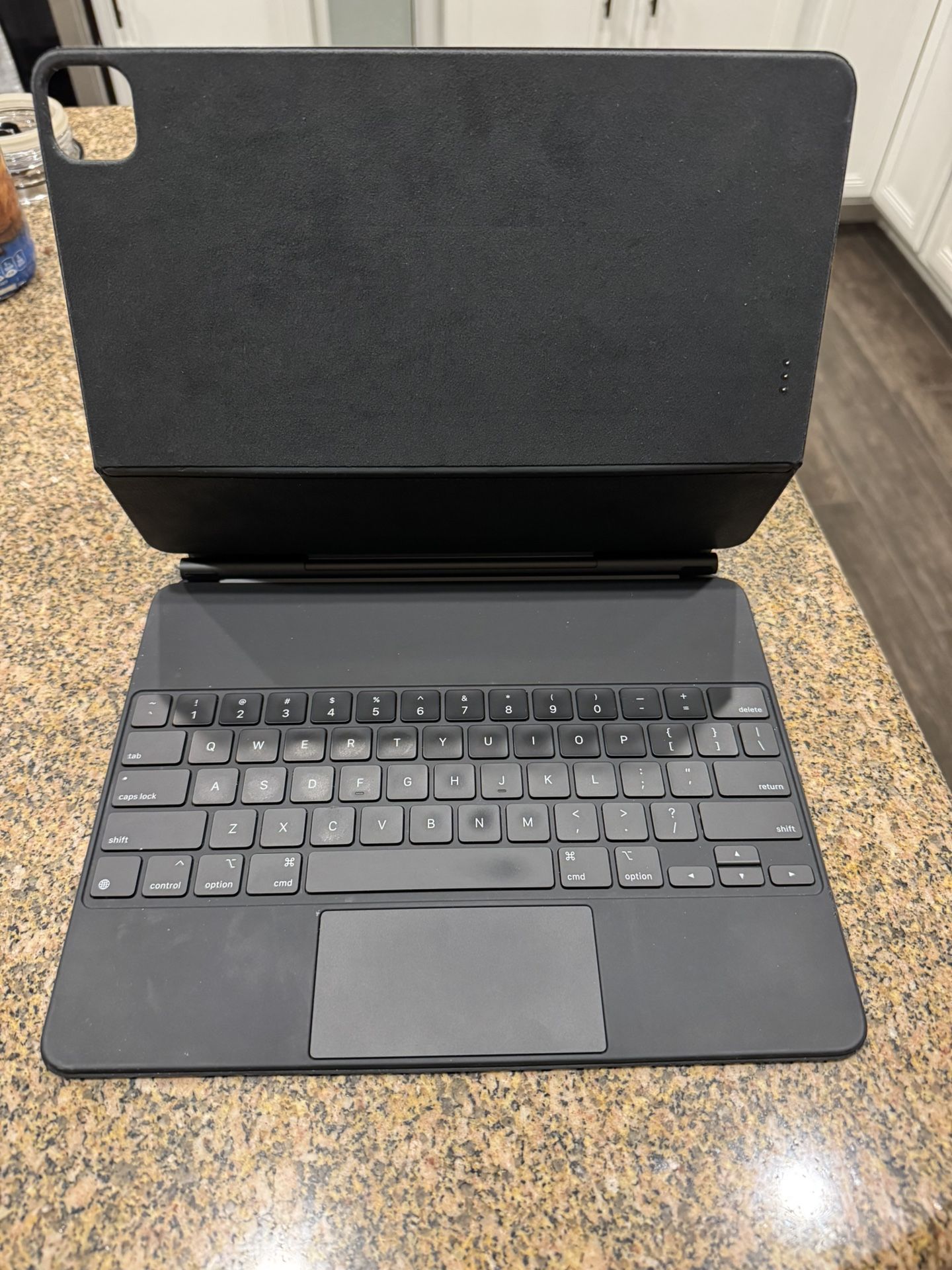Apple Magic Keyboard And Pencil