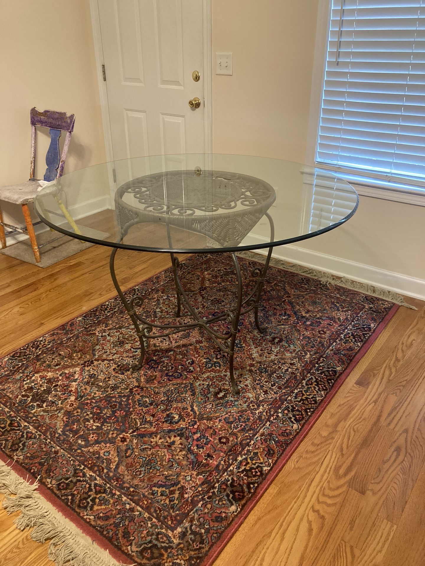 Vintage Bassett Beveled Round Glass Top Wrought Iron And Wicker Base