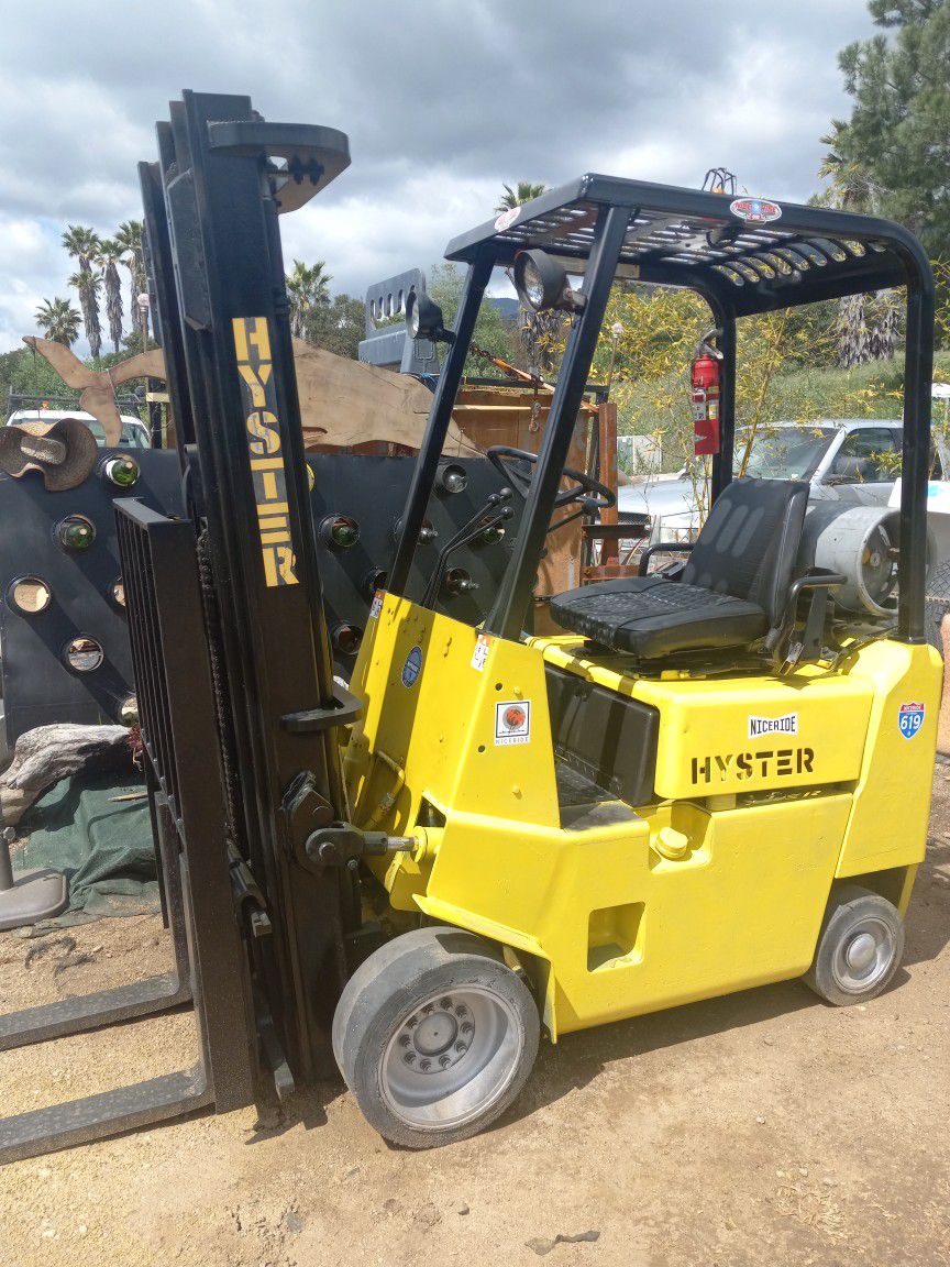Hyster Forklift,  4500 Pd Capacity