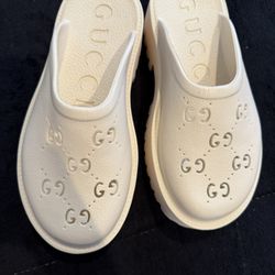 Slippers Gucci
