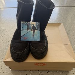 UGG Boots Men’s Size 10