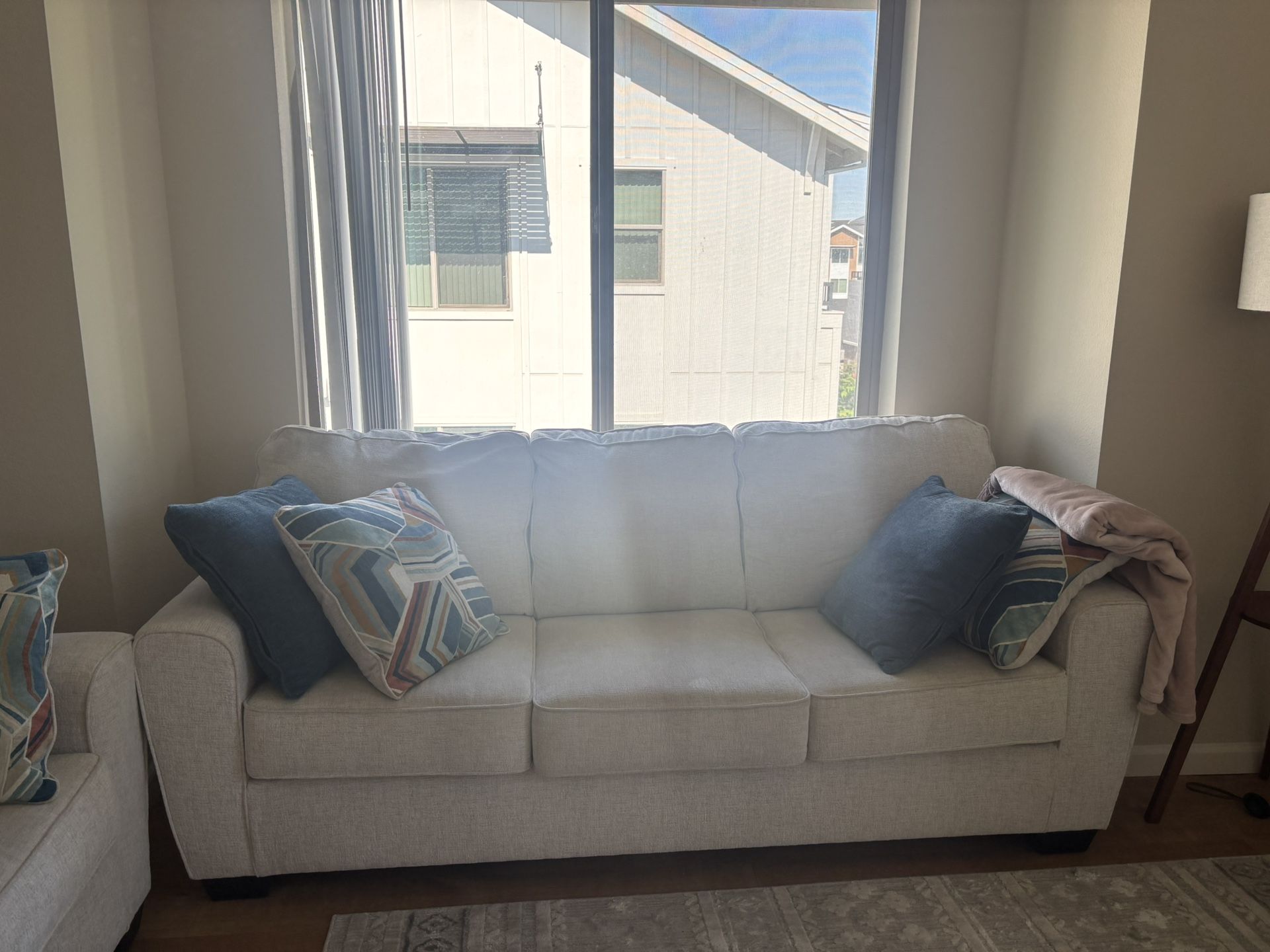Like-New Modern Sofa – Only 7 Months Old! Ashely furniture 