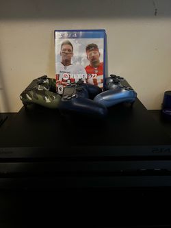 PS4 Pro 1tb and game