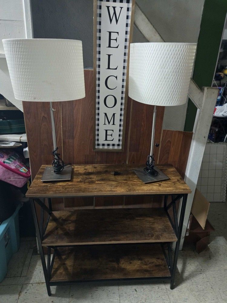 Table & Lamp Set