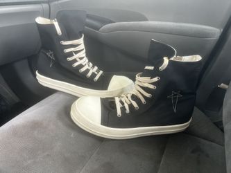 Rick Owen’s Dark Shadows Size 45