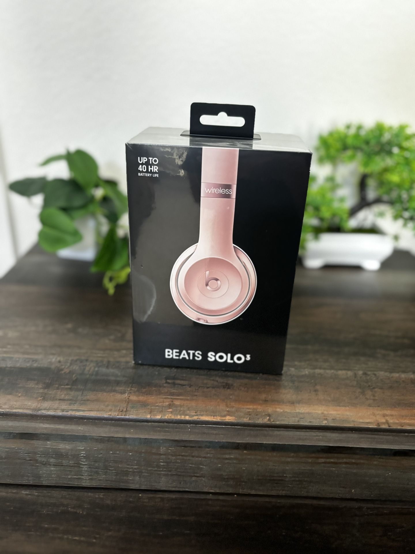 Authentic Pink Beats Solo 3 Sealed