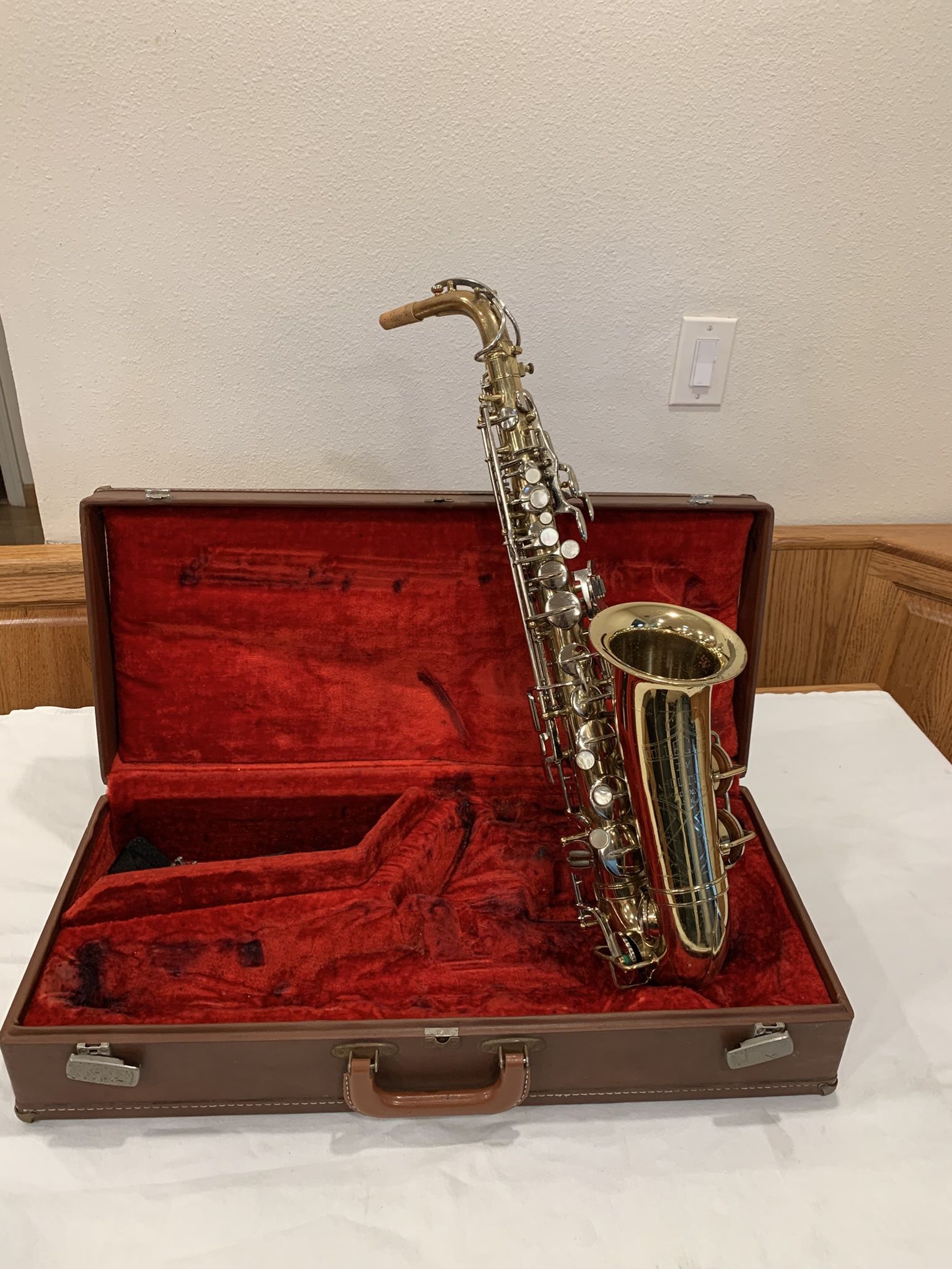 Vintage Holton Collegiate Tenor Saxophone with Case