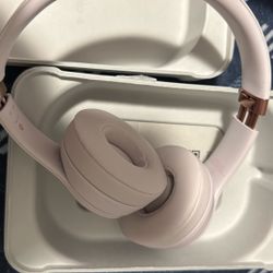 Beats Solo 4