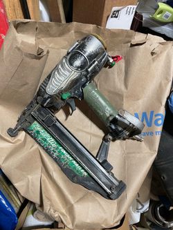 Hitachi finish gun 15 G 2 1/2”