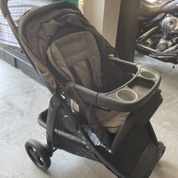 Graco 4 Wheel Collapsable Stroller