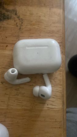 Apple AirPods 4th Gen