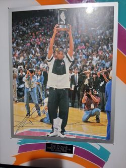 Spurs signed rookie