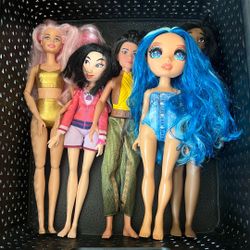 Barbies 