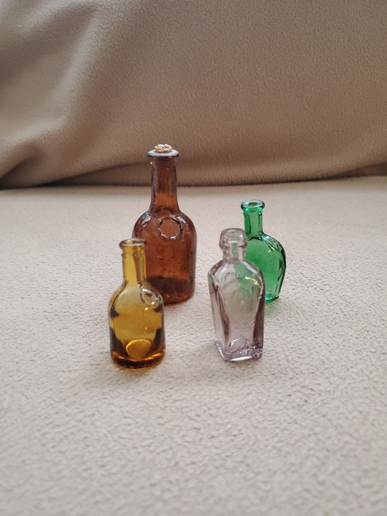 Mini Wheaton Glass Bottles