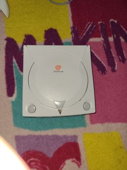 Sega Dreamcast Console With Cables, 2 Controllers, 2 Memory Cards