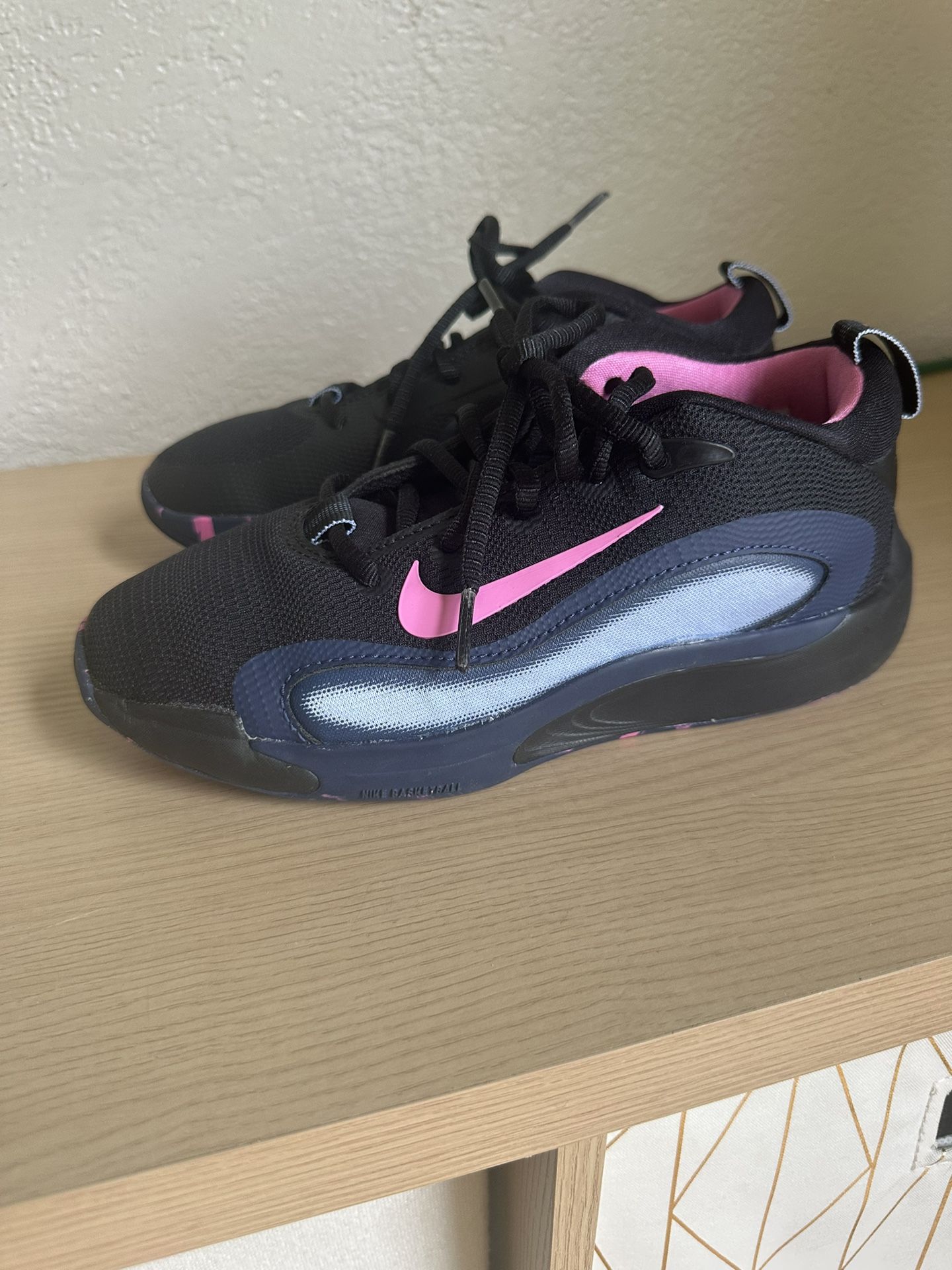 Girls Nike Size 3Y