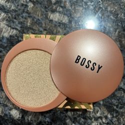 NEW BOSSY COSMETICS ENCHANTING DAZZLING HIGHLIGHTER $10!!