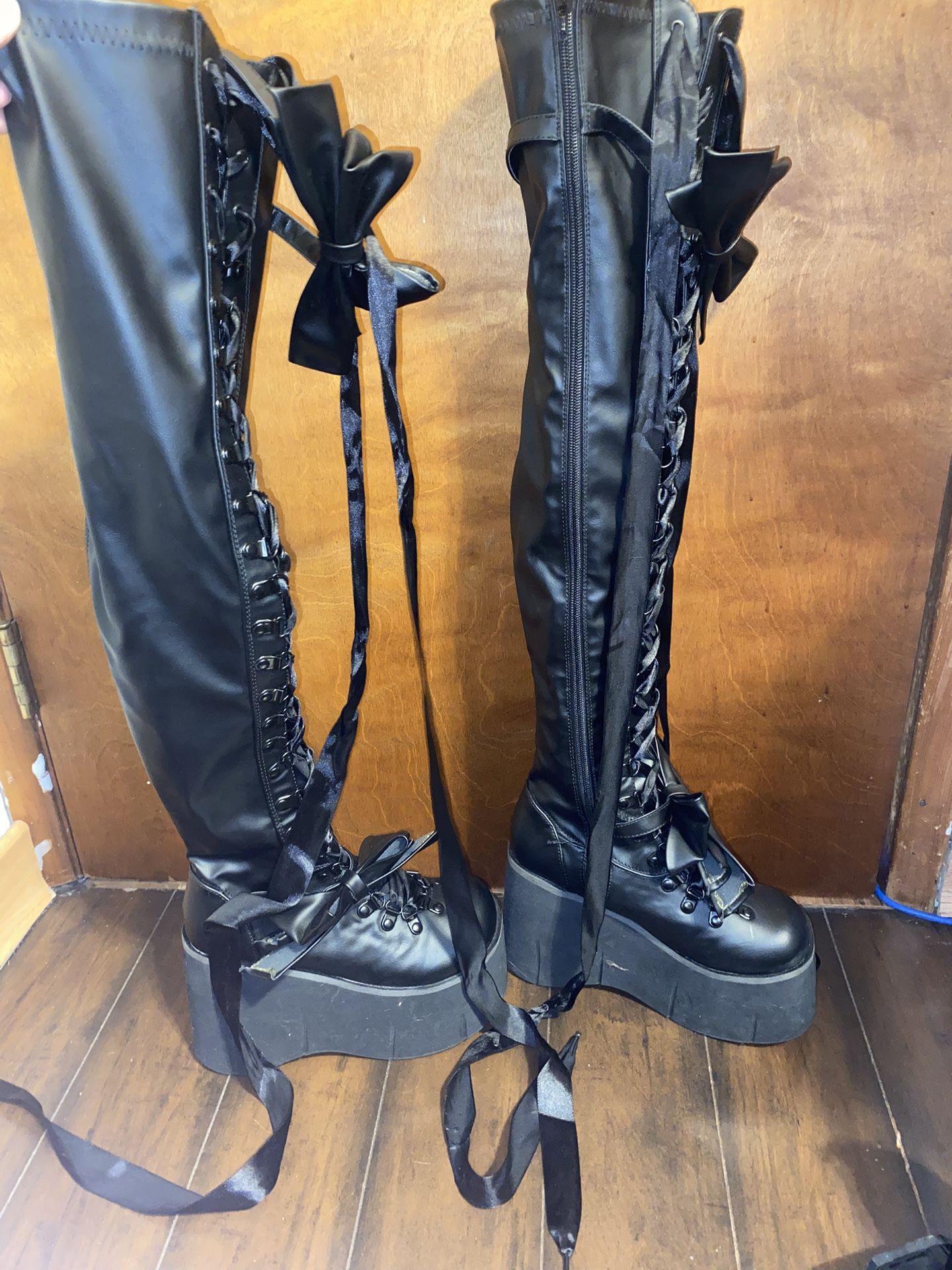 Demonia Kera-303 Size 7