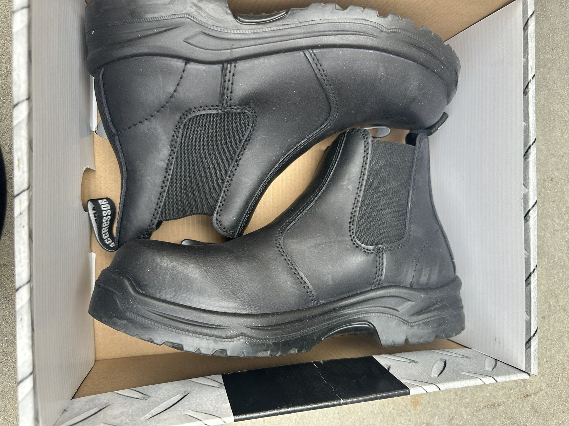 Woman’s Steel Toe Work Boots