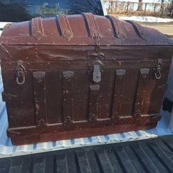 Old Chest/Trunk