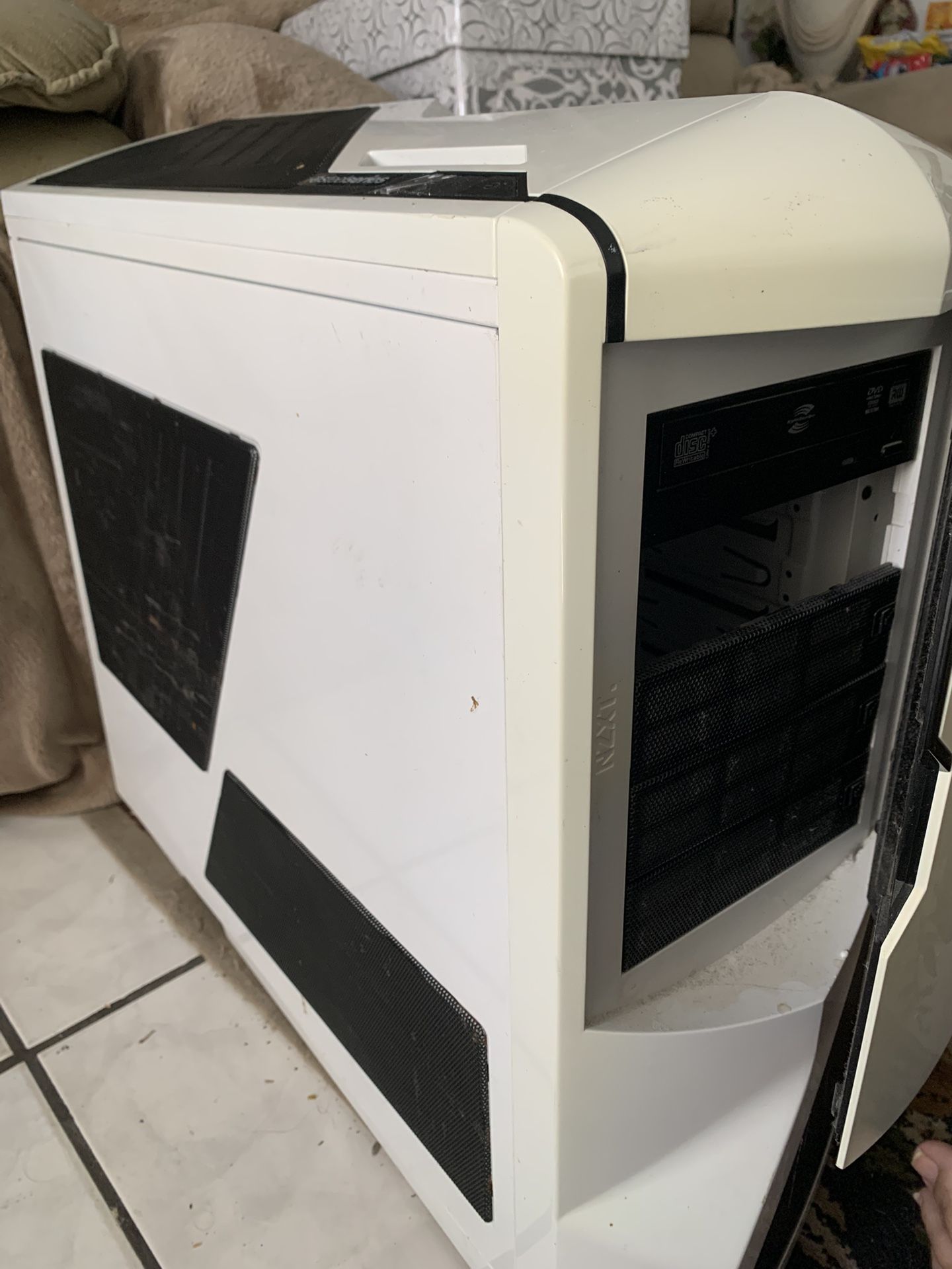 NZXT Phantom White Steel ATX full Tower Case