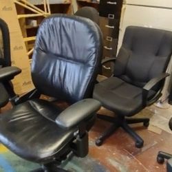 Office Chairs 