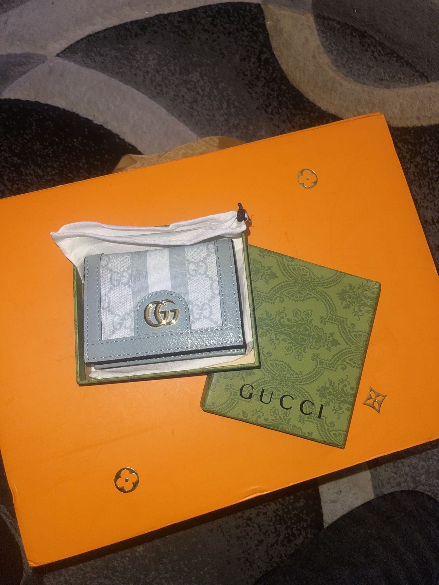 Gucci Wallet New W Gift Box 