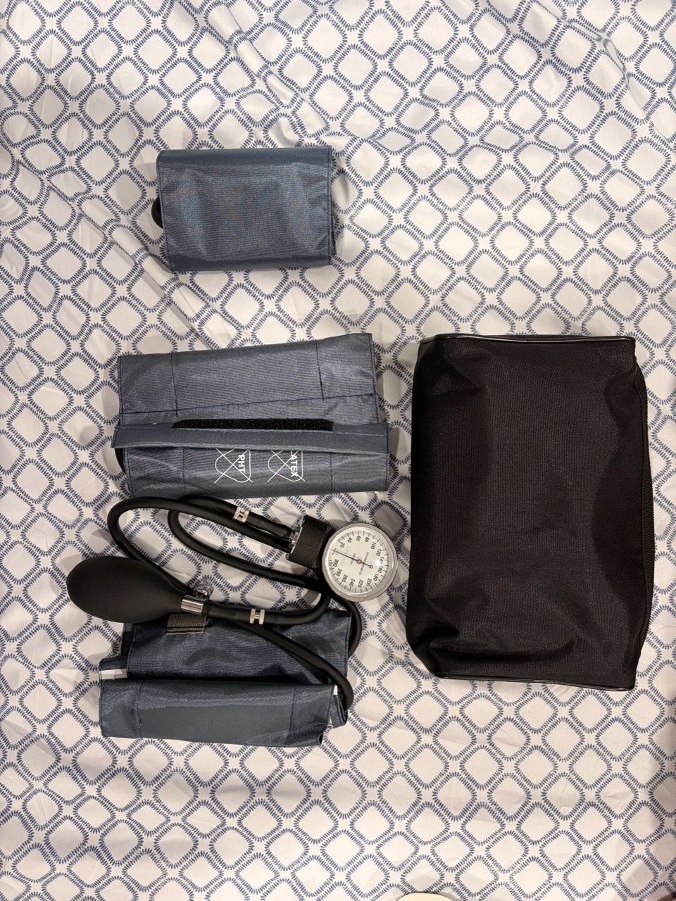 Aneroid Sphygmomanometer Blood Pressure Cuff Set for Sale in Laguna ...