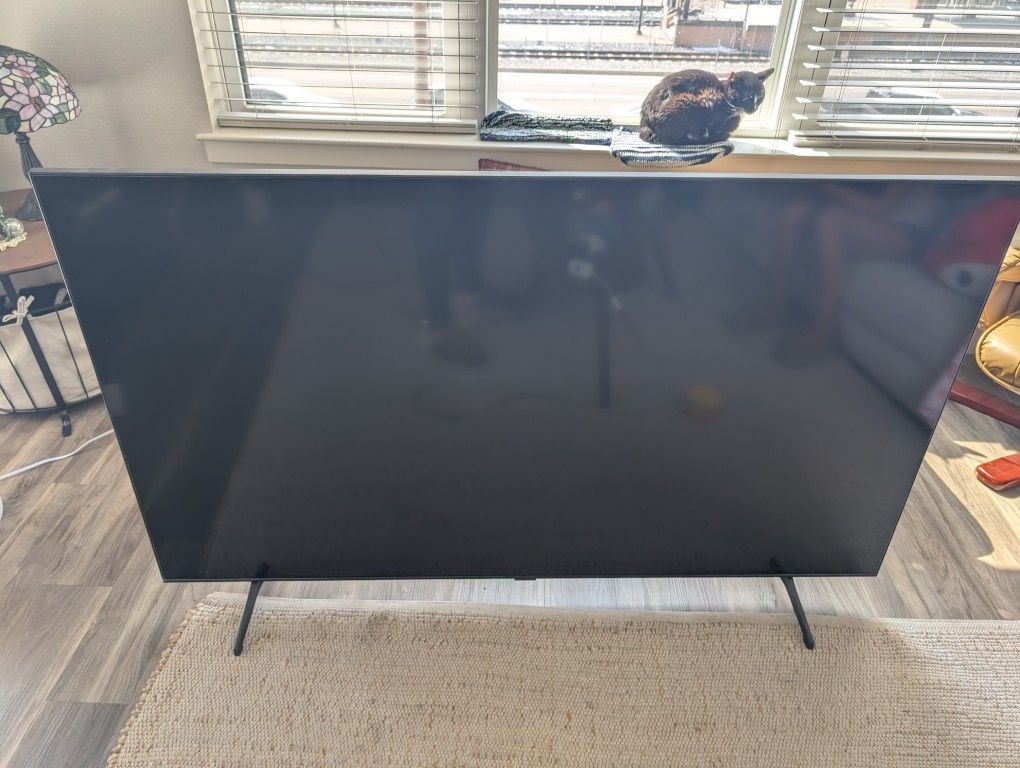 For Parts Samsung 65" Smart TV Or Possible Fixable
